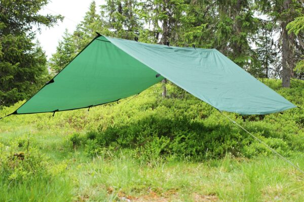 Eagle-Products-Tarp---Gapahuk-med-tau-og-plugger-TARP3-Nuten-Sport-6