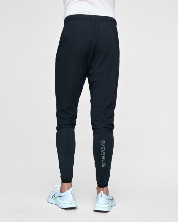 Dæhlie-Pants-Run-Black-332971-Nuten-Sport-1